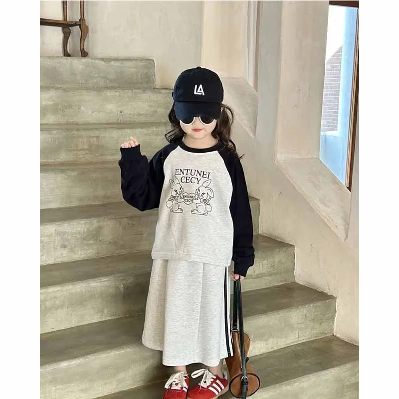 Conjunto niña sudadera de manga larga con falda media - imagen 5