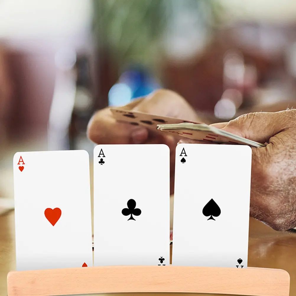 Soporte cartas póker en madera para juegos mesa personalizables - imagen 2