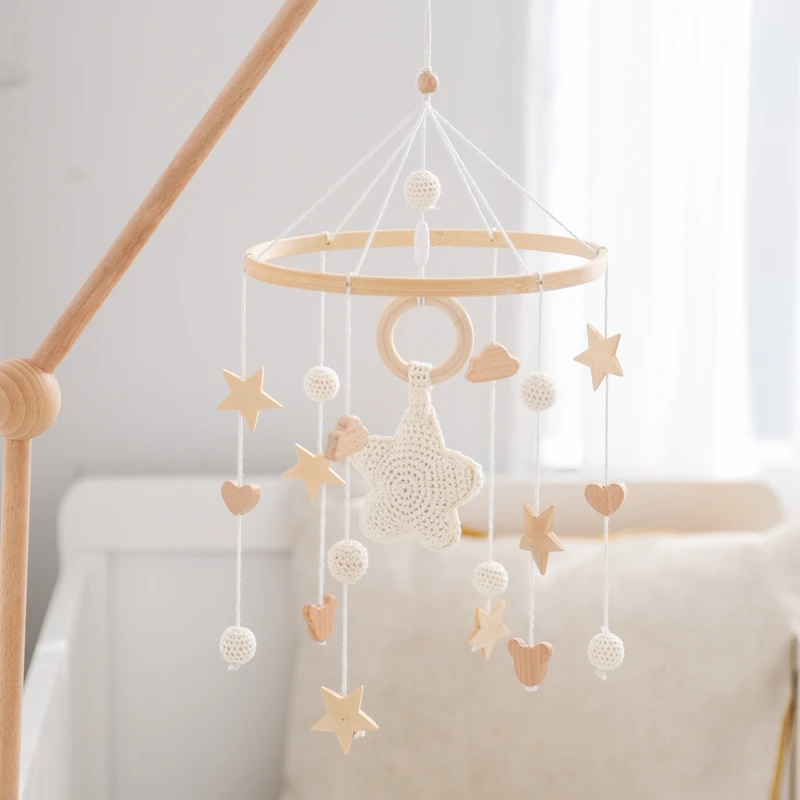 Campana móvil para cuna bebé con sonajero madera y colgante estrellas - imagen 3