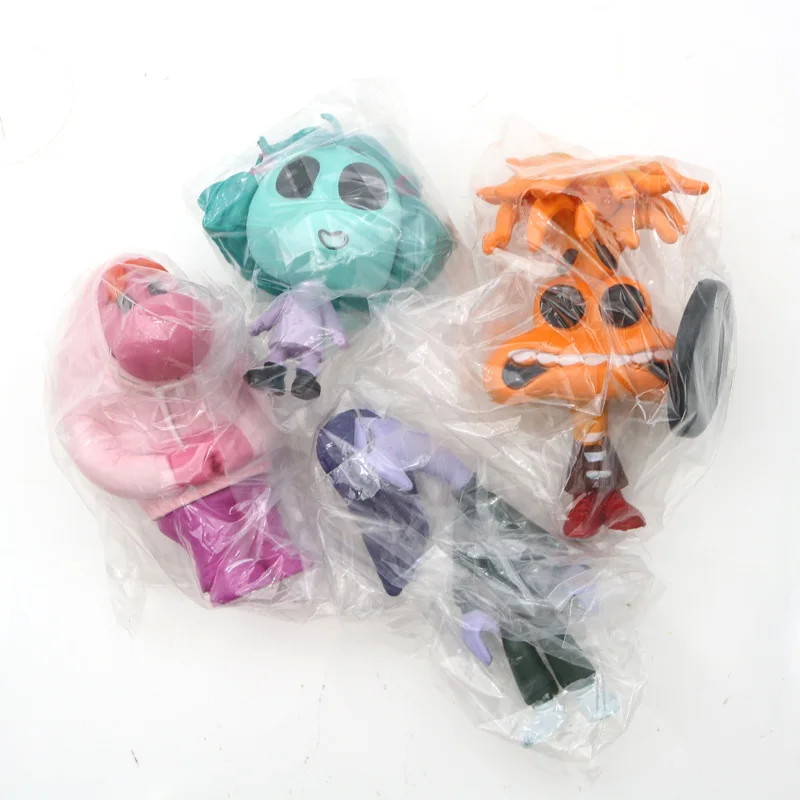 Set de 4 figuras de PVC