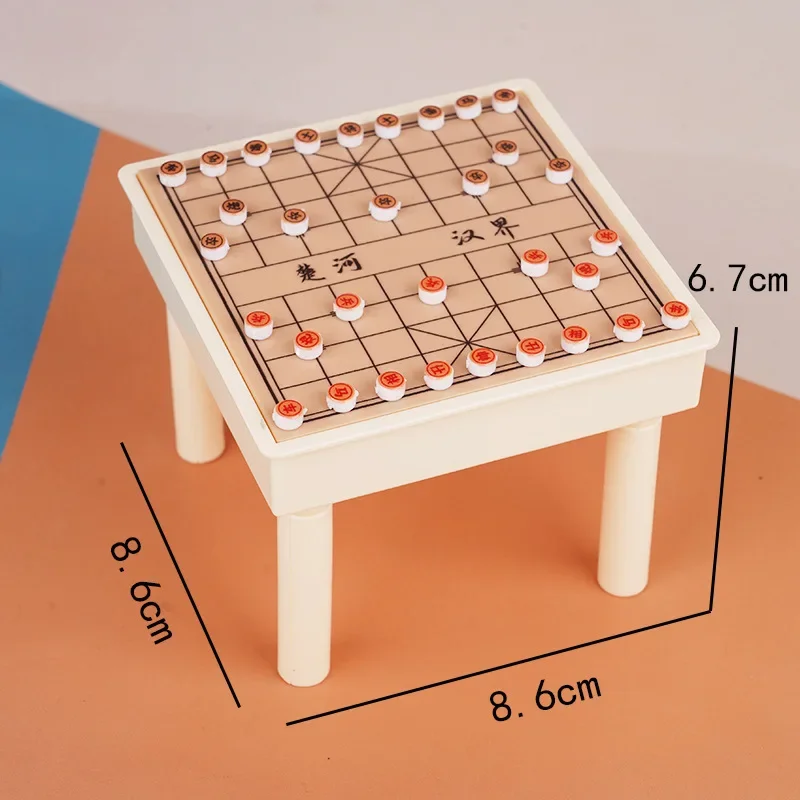 Juego de ajedrez en miniatura para casa de muñecas