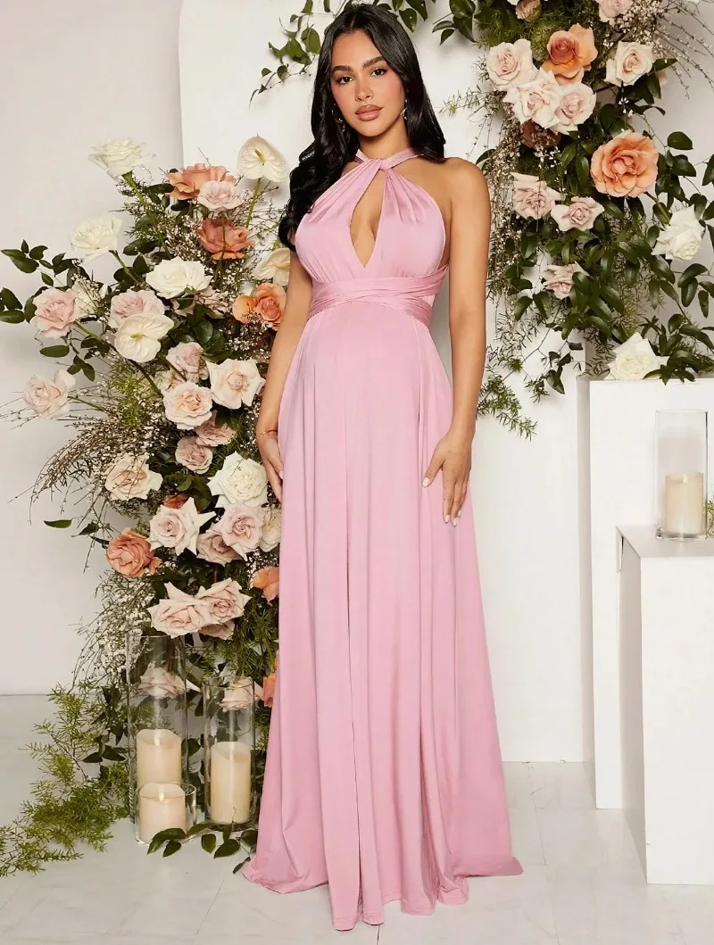 Inspiración de uso del vestido premamá en un entorno veraniego