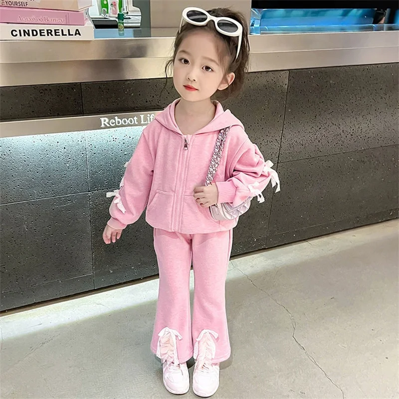 Conjunto infantil de niña con lazo y abrigo con capucha - imagen 3