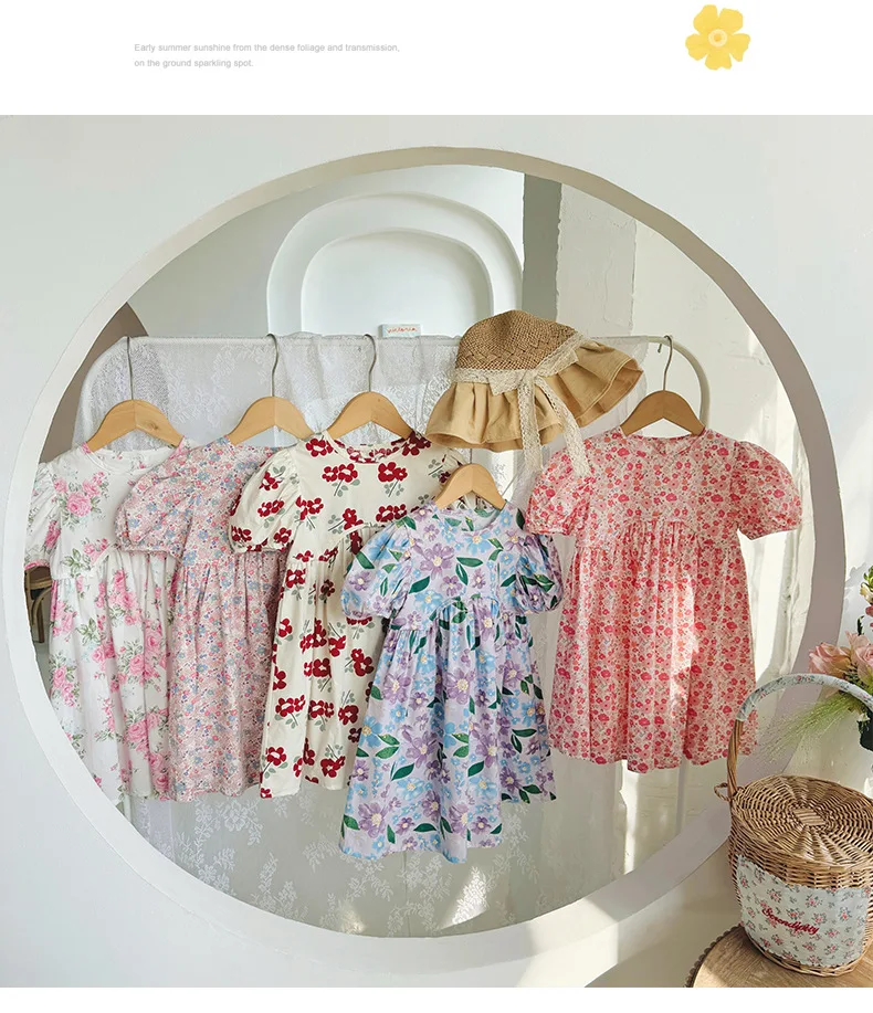 Vestido floral plisado frontal