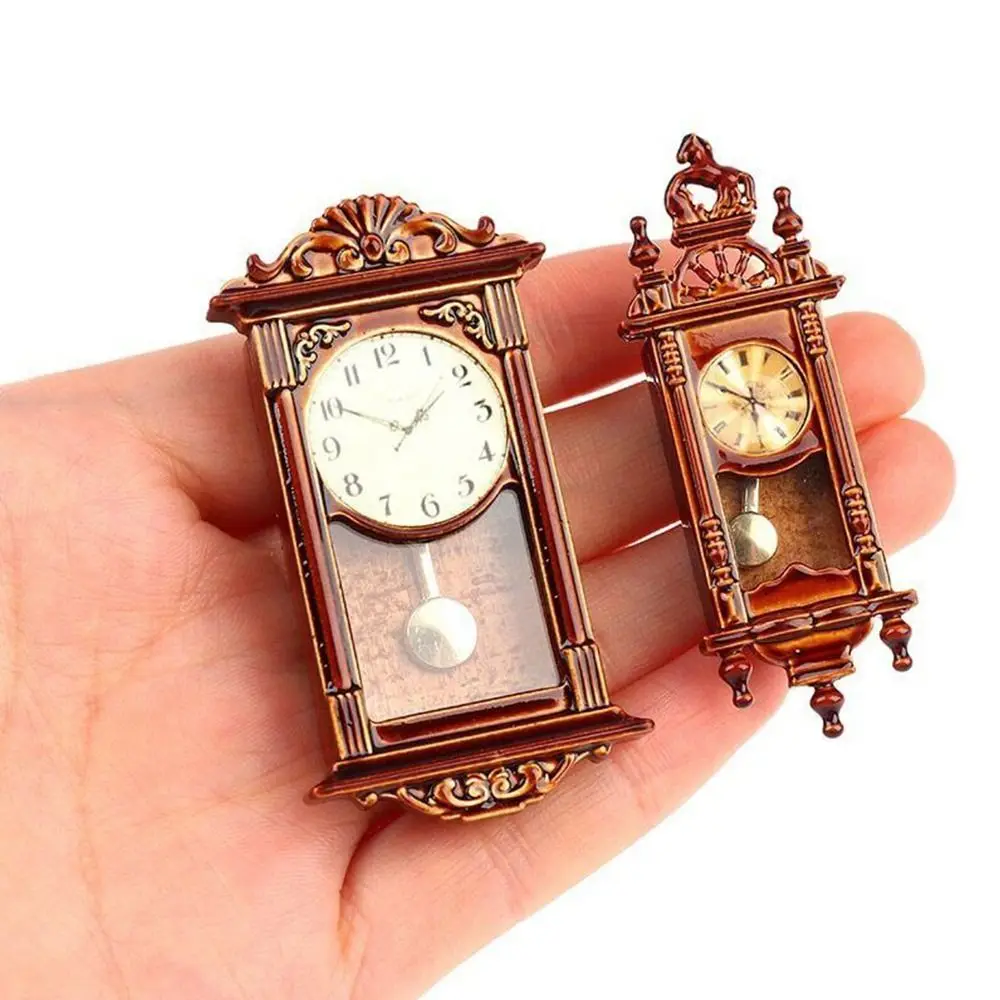 Reloj de pared mini decorativo para casita muñecas