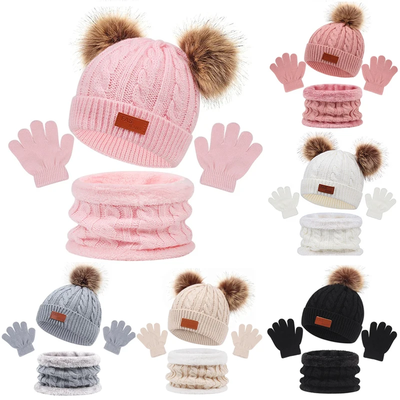 Gorro bebé de invierno de punto con guantes y bufanda