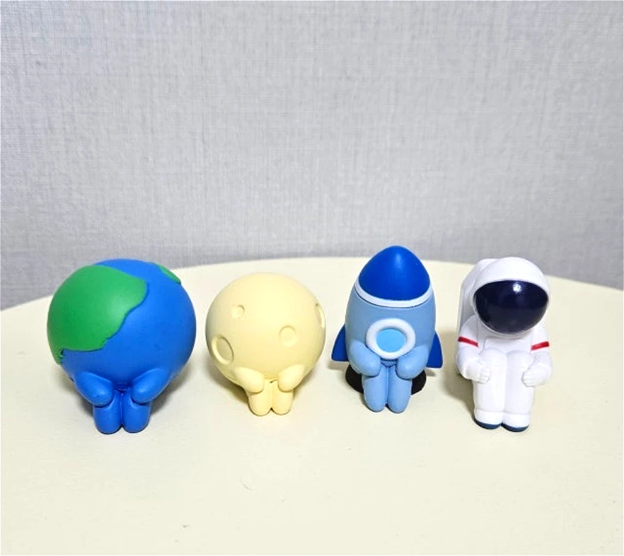 Juguete cápsula Machiboke de astronautas y aliens coleccionables - imagen 4