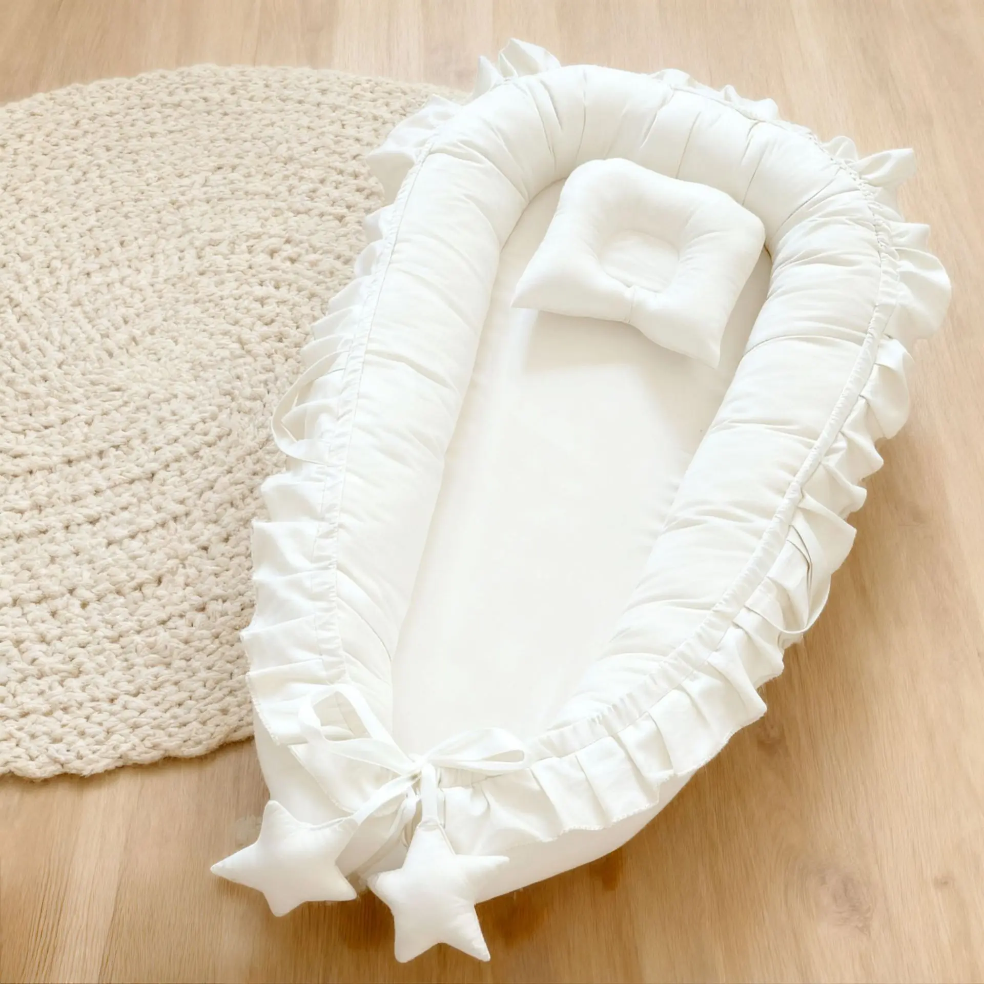 Babynest transpirable de algodón para recién nacido con volantes - imagen 3