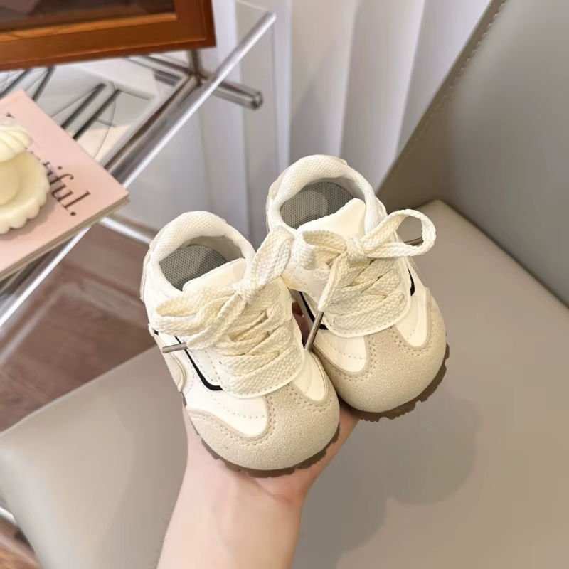 Zapatillas deportivas antideslizantes para primeros pasos de bebé - imagen 4
