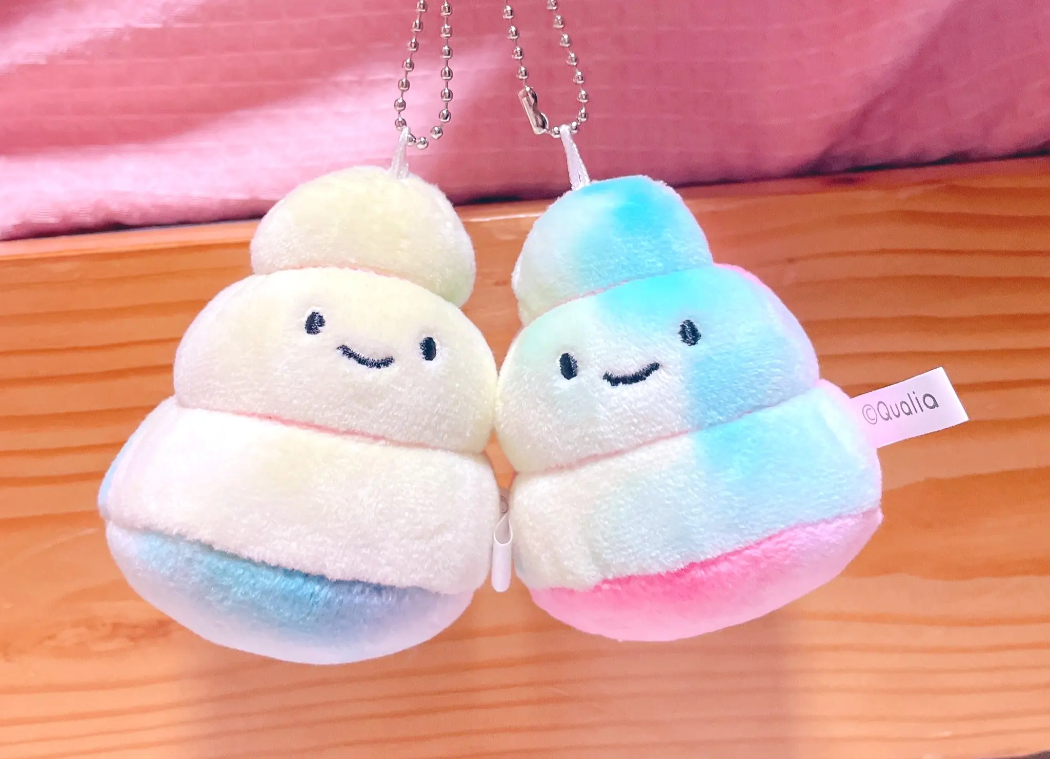 Bolsa colgante con figura de peluche