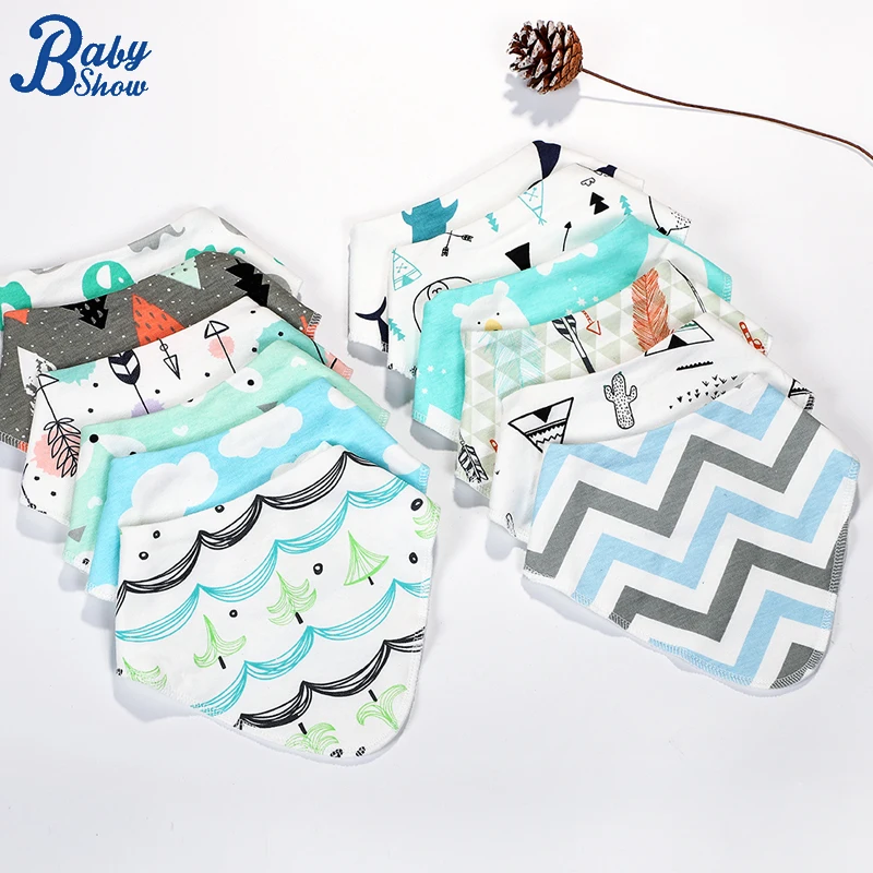 Baberos triangulares de bambú con dibujos – Para bebé