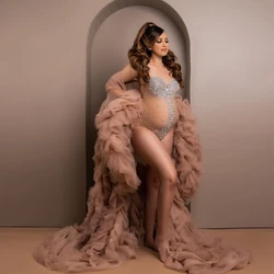 Vestido de embarazo con cuello pico y pedrería para fotos