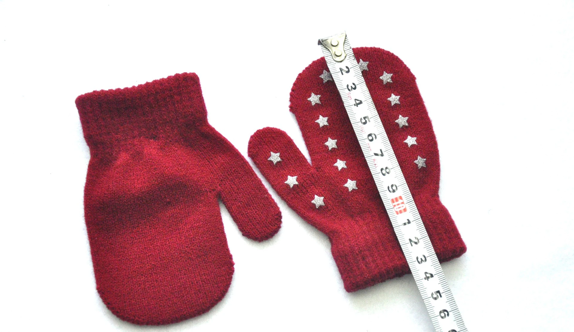 Detalle de guantes – Ayaco.Fan