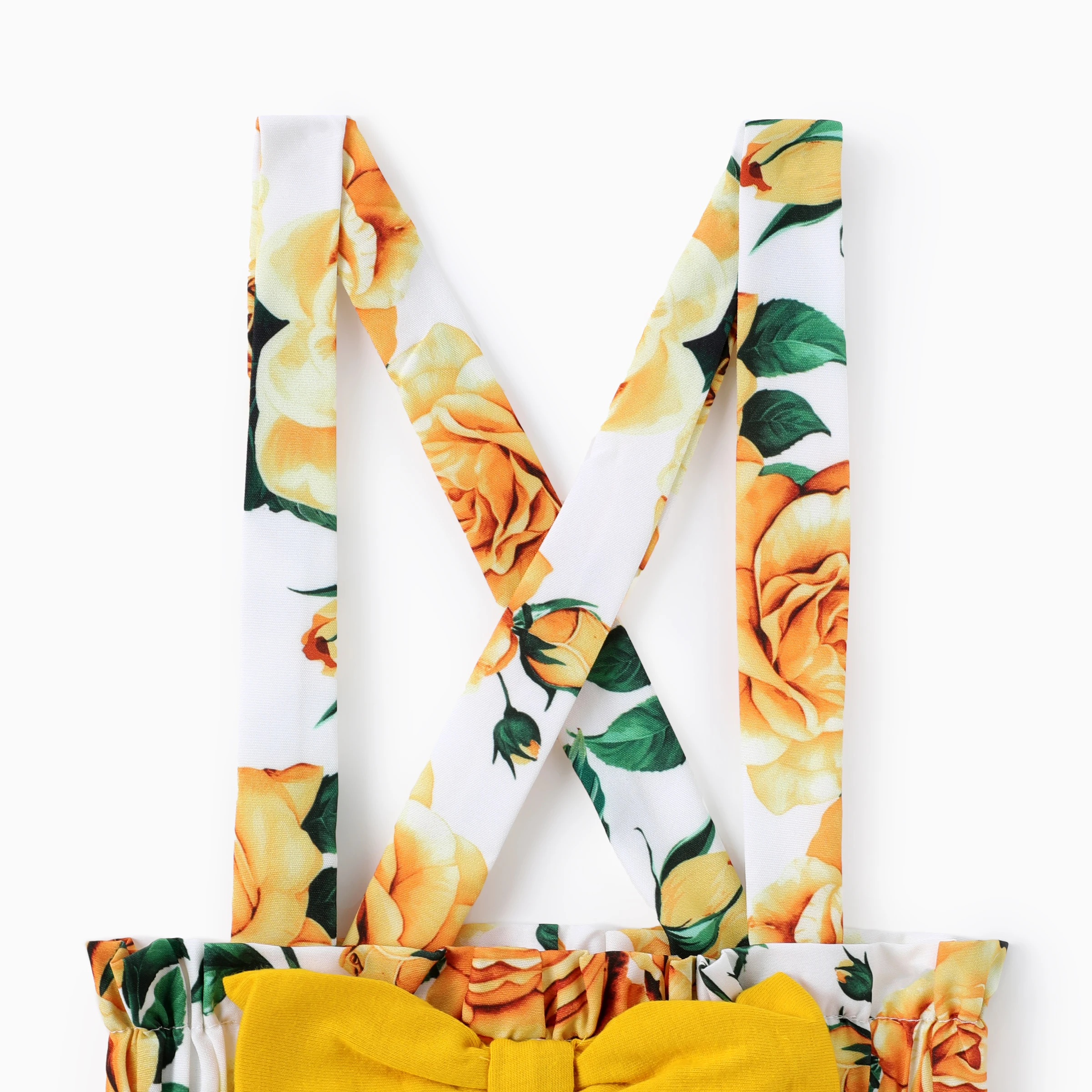 Conjunto niña de camiseta con mangas aleteadas y mono floral - imagen 4