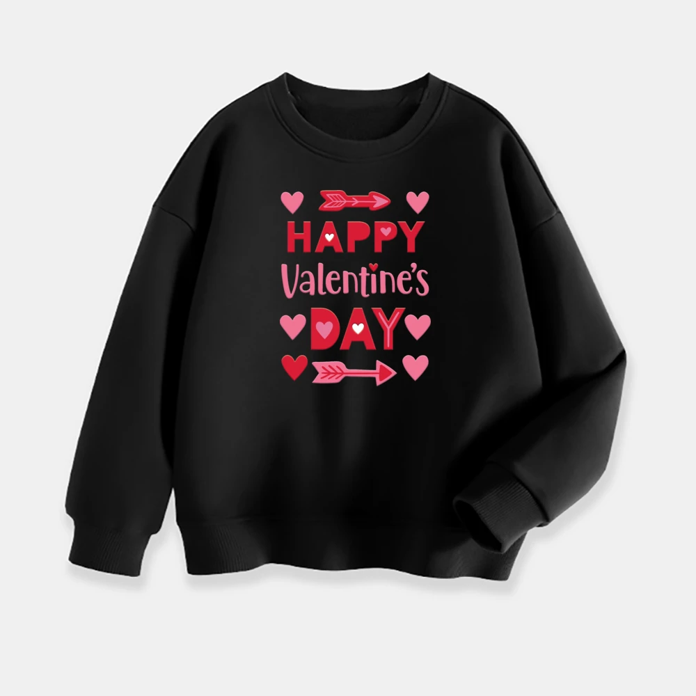 Detalle de estampado romántico en sudadera infantil