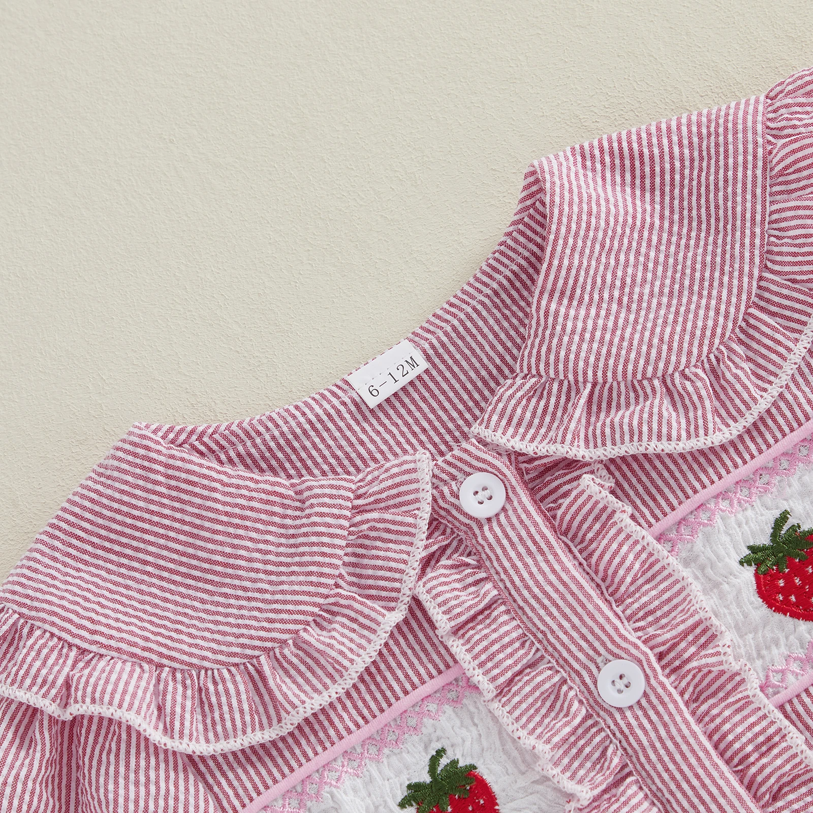 Conjunto de pijama de fresa para recién nacida – cuello de muñeca - imagen 3