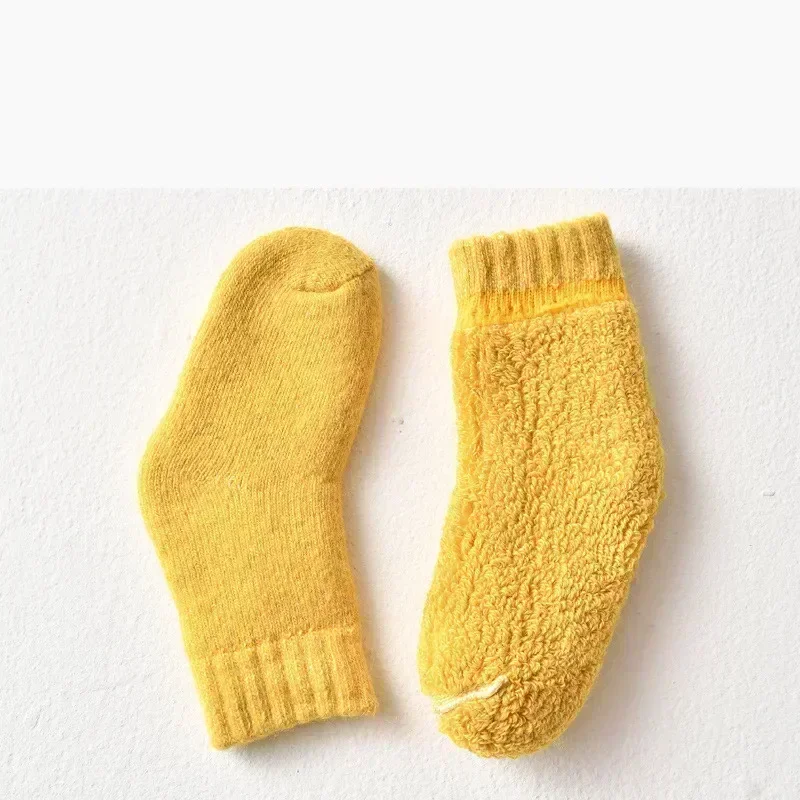 Calcetines de lana cachemira para bebé – Suavidad y calor - imagen 4