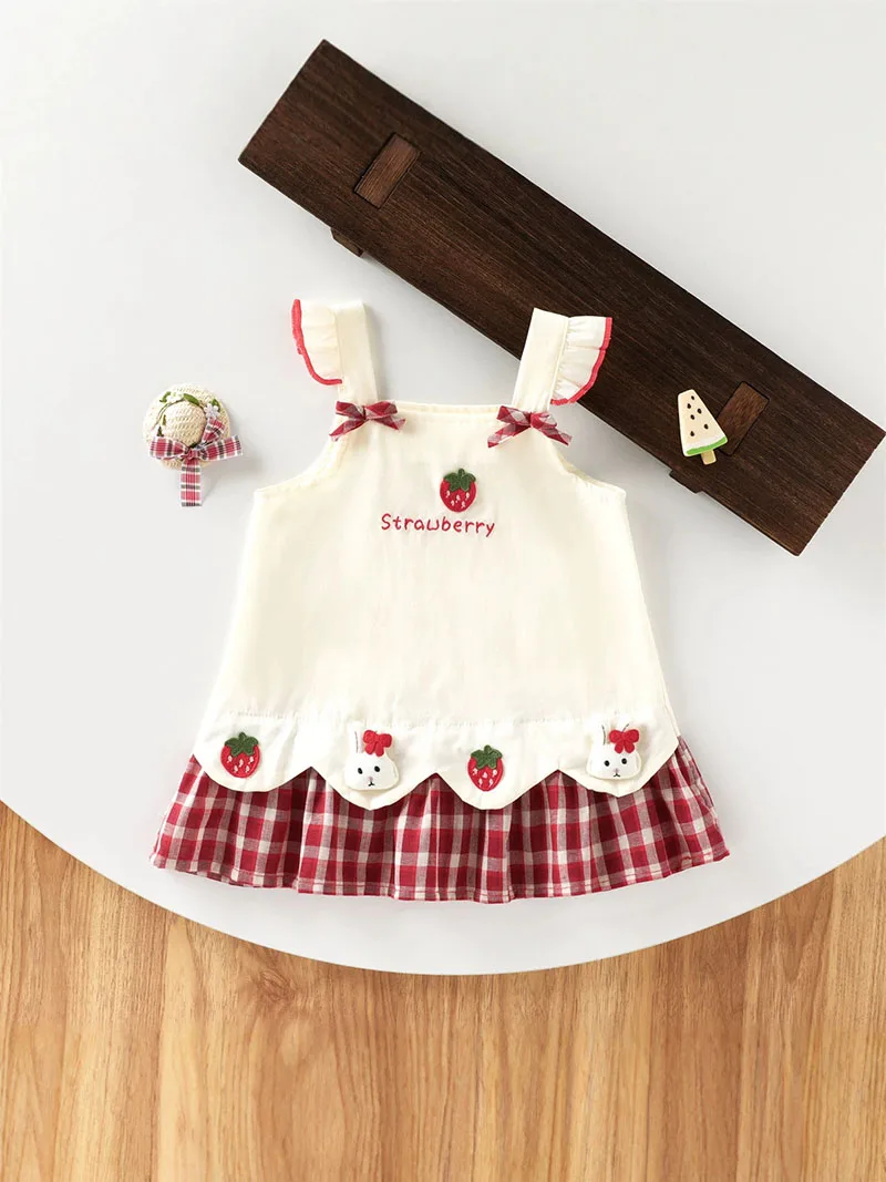 Vestido verano niña tipo peto con dibujos de conejitos y fresas - imagen 2
