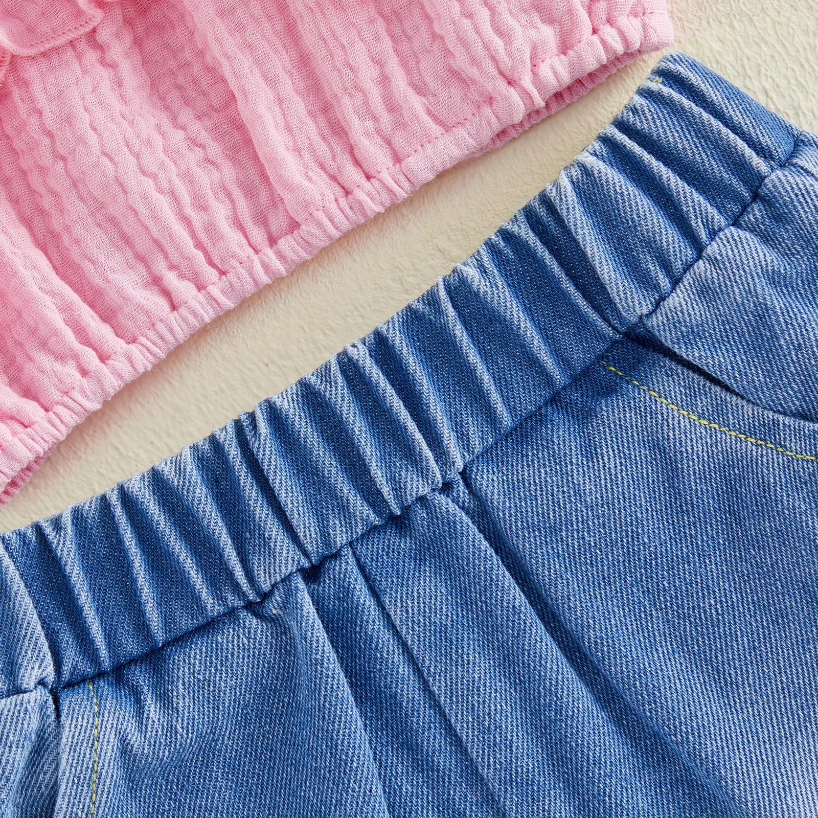 Conjunto de verano niña: top sin mangas con lazada y shorts denim - imagen 4