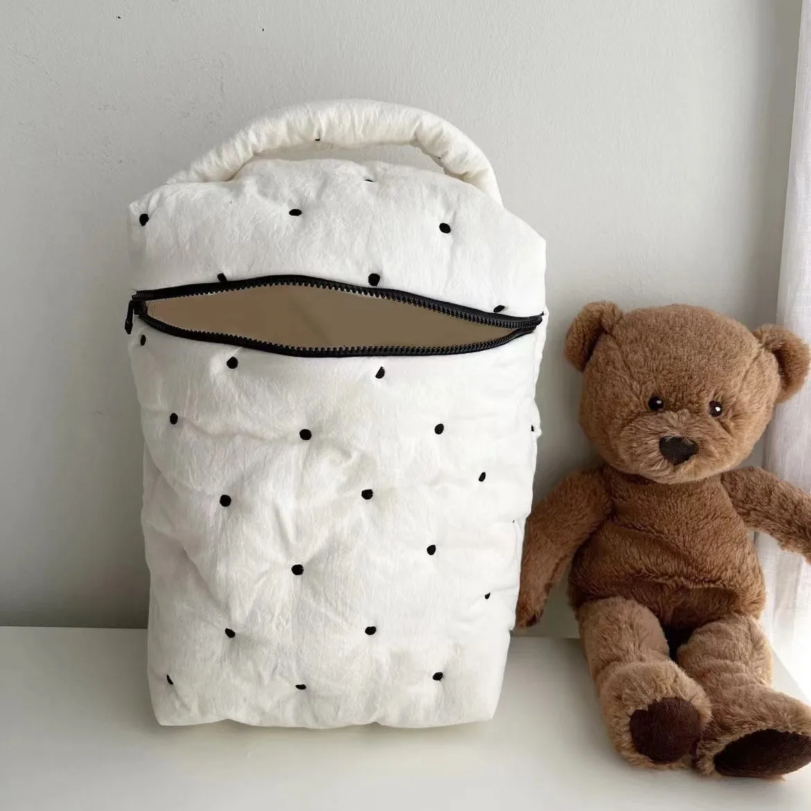 Bolsa de pañales acolchada estilo mommy bordada con cremallera portátil - imagen 3