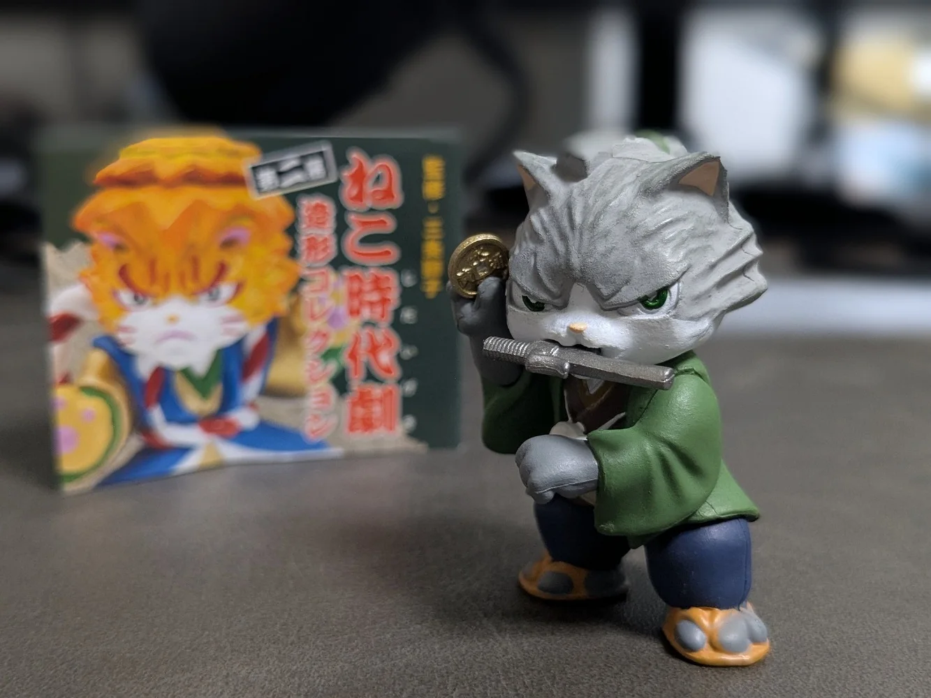 Juguete cápsula Qualia Goemon samurái con accesorios - imagen 3