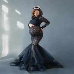 Vestido de maternidad negro cuello alto para sesión fotográfica