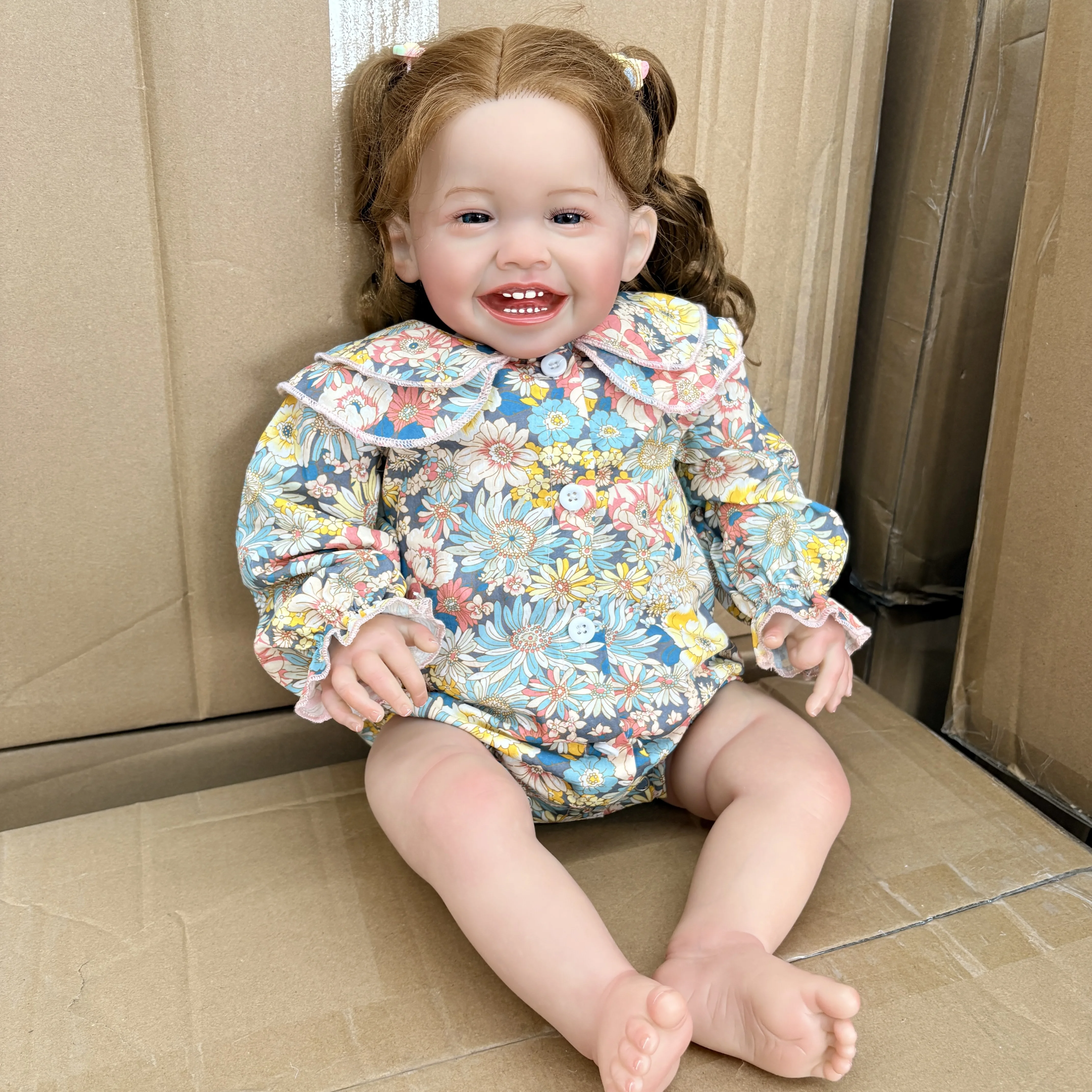 Muñeca Reborn Mila con piel pintada en relieve y venas azules - imagen 3