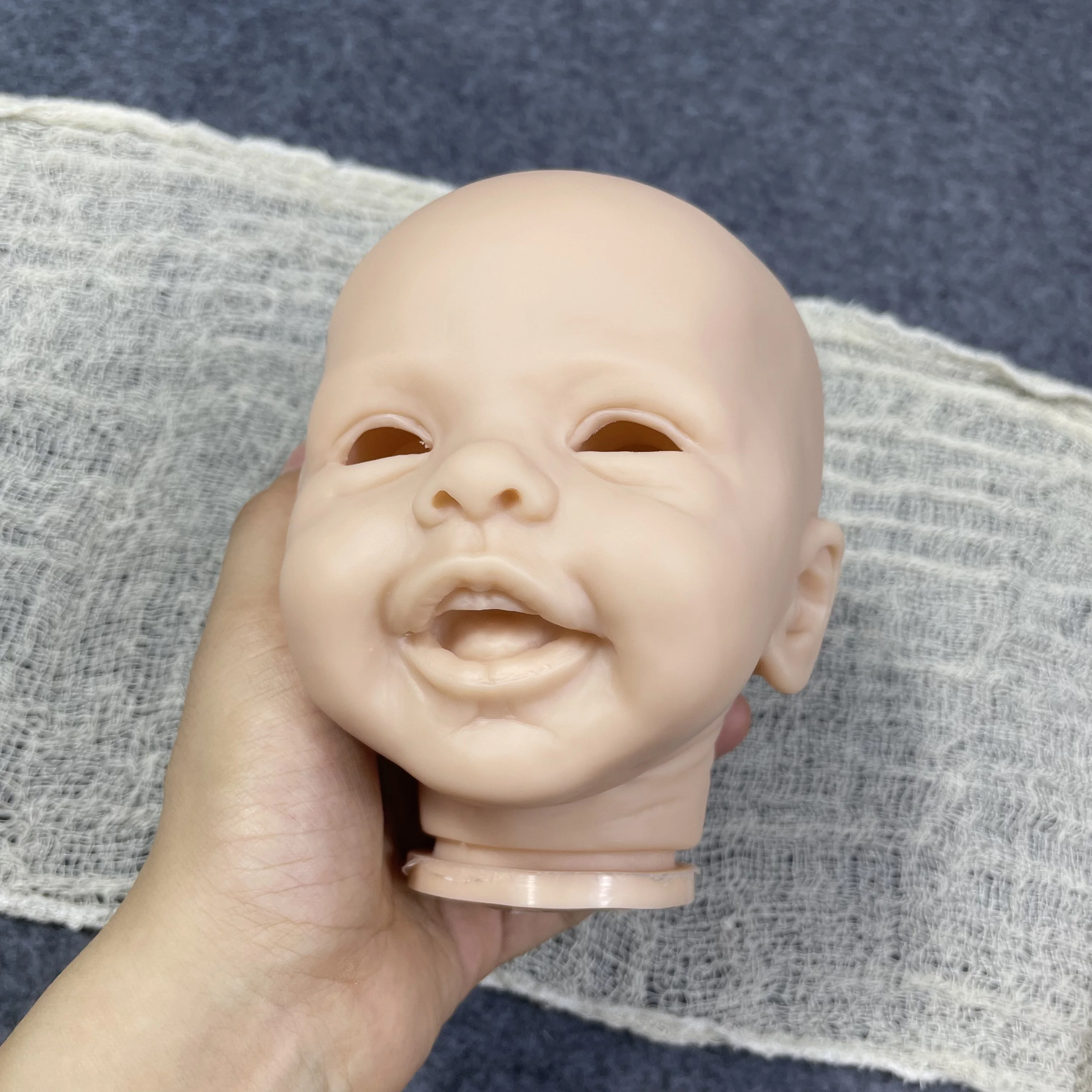 Kit muñeca Reborn 17 pulgadas con nombre grabado y COA - nuevo - imagen 5