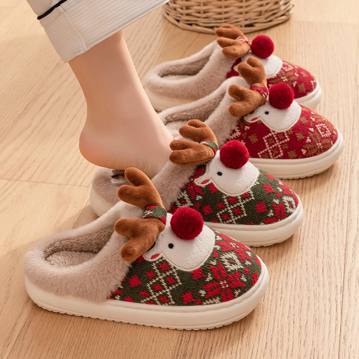 Zapatillas antideslizantes con dibujos de ciervos navideños para hogar - imagen 5