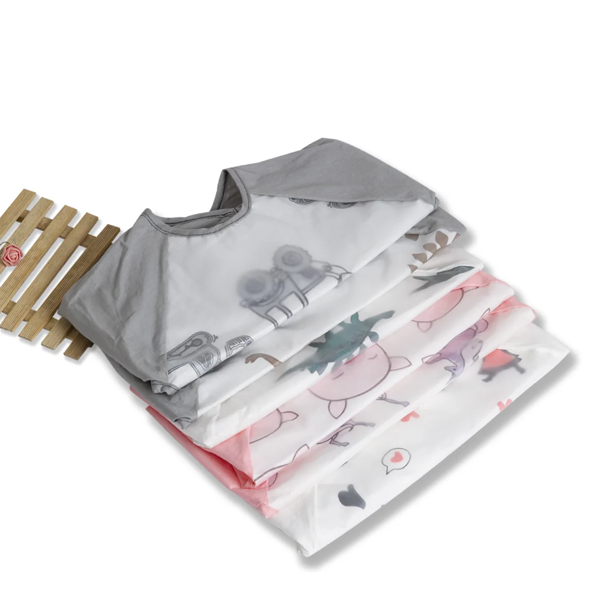 Babero impermeable de manga larga para bebés con bolsillo - imagen 3