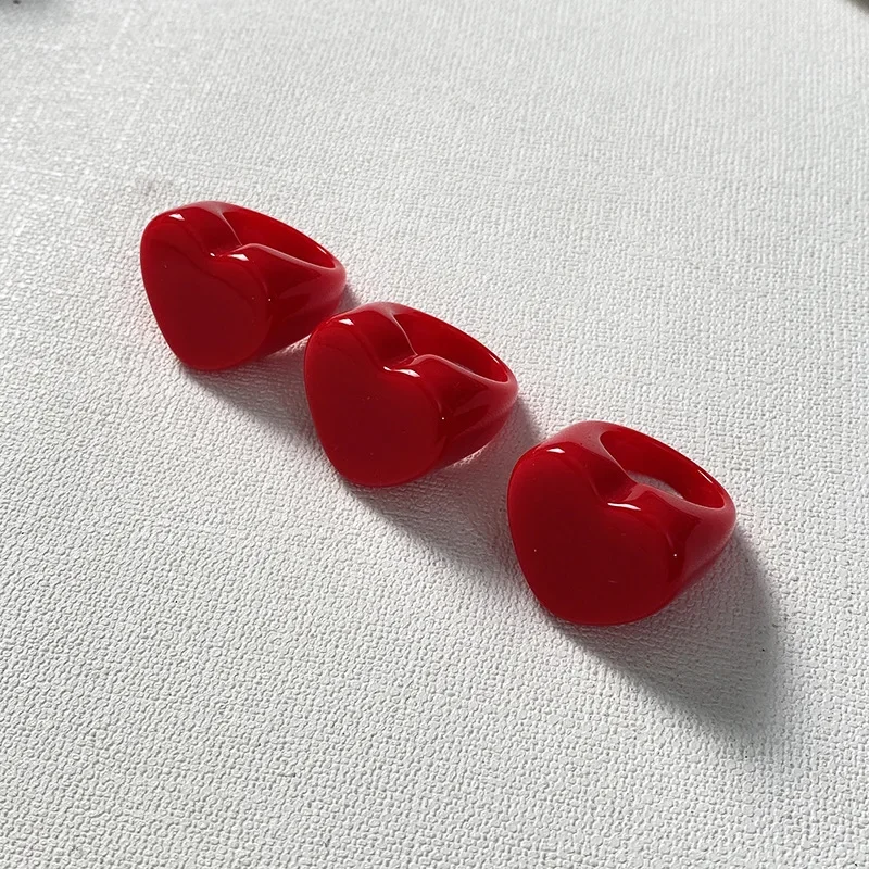 Anillos de corazón en resina acrílica para niña tono melocotón - imagen 3