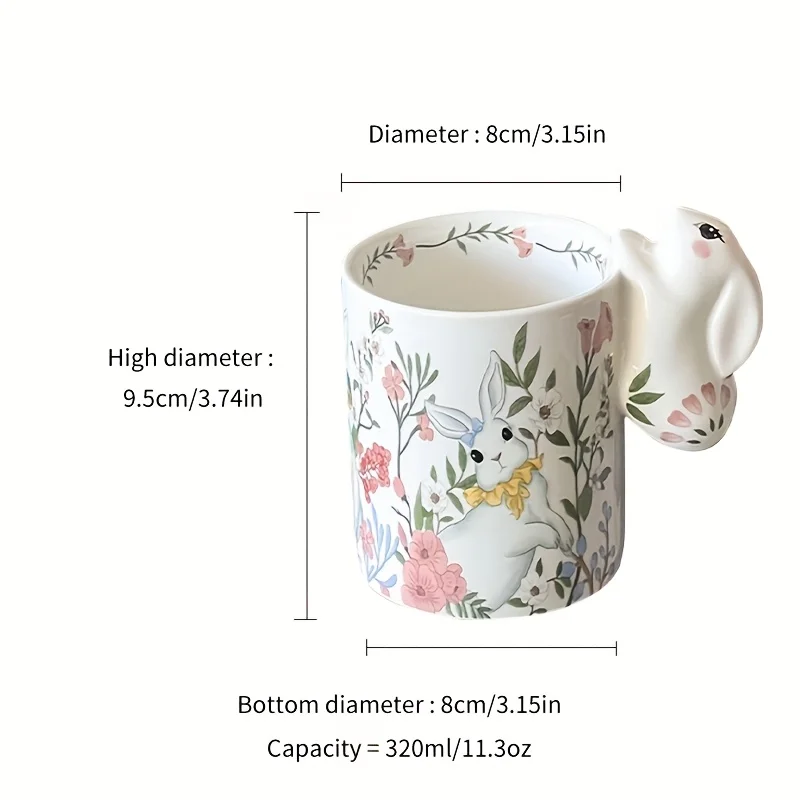 Taza cerámica con conejito de Pascua y flores primaverales tiernas