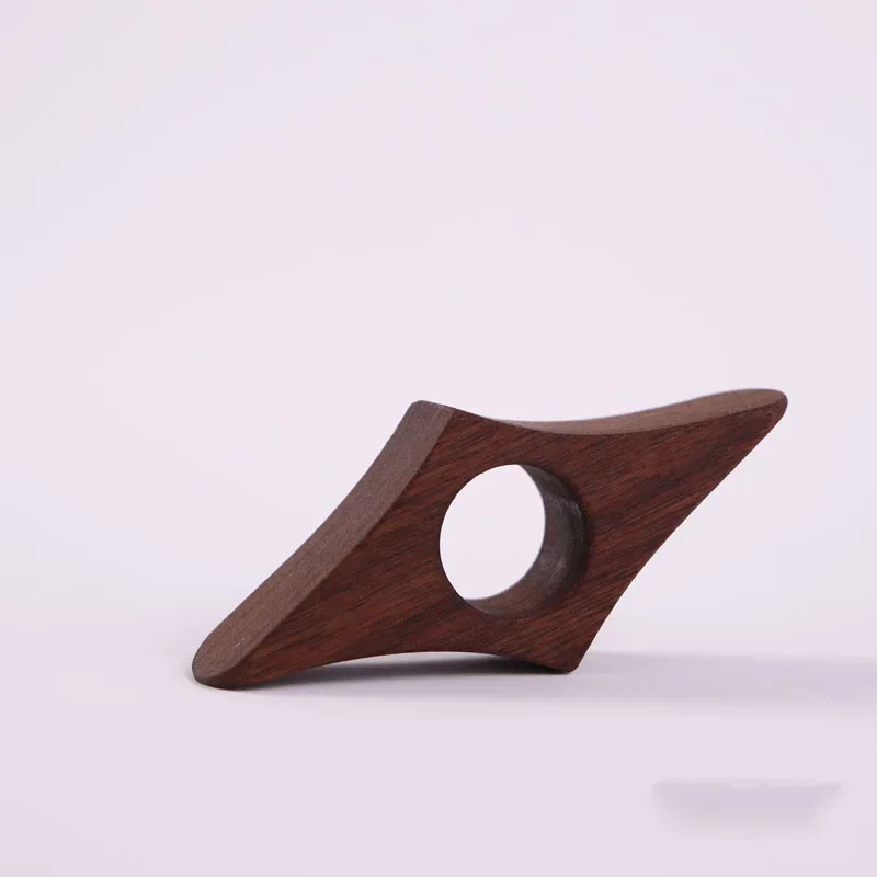Marcapáginas de pulgar de madera para leer con una mano - imagen 4