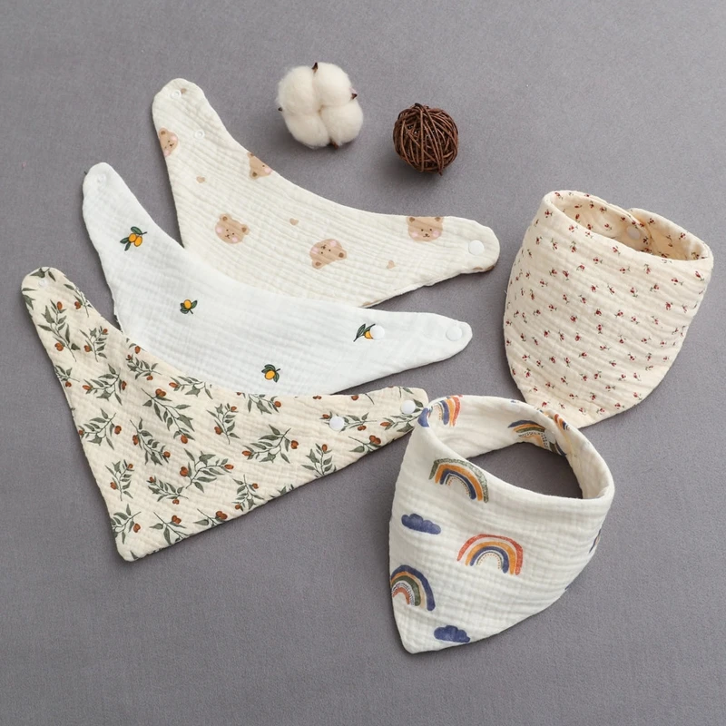 Babero bandana muselina floral – Absorción superior para bebé - imagen 3
