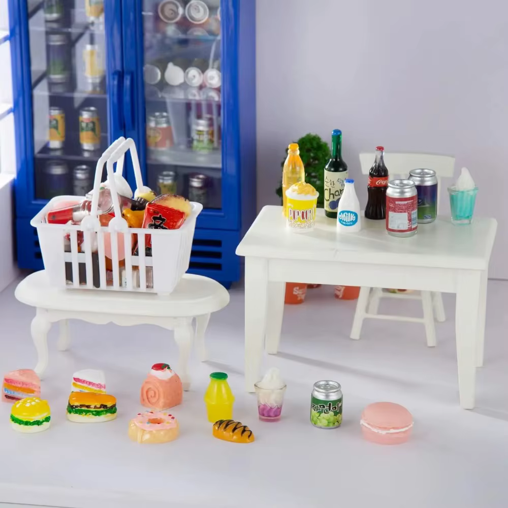 Cocina infantil miniatura con latas de soda para muñecas y accesorios - imagen 4