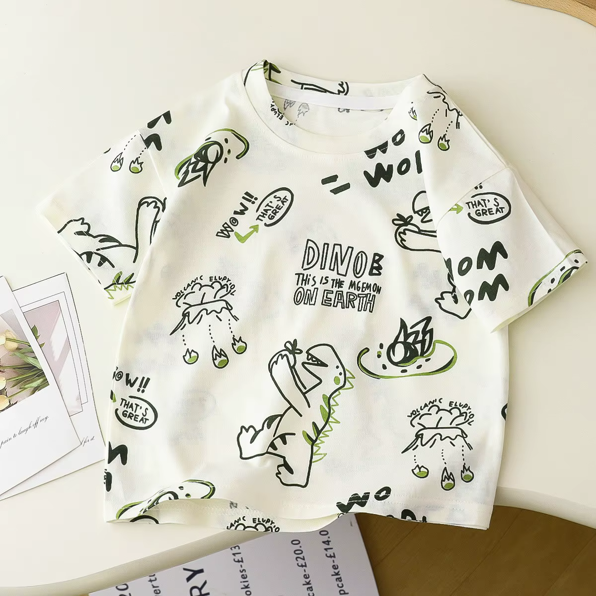 Detalle del tejido de la camiseta infantil verano