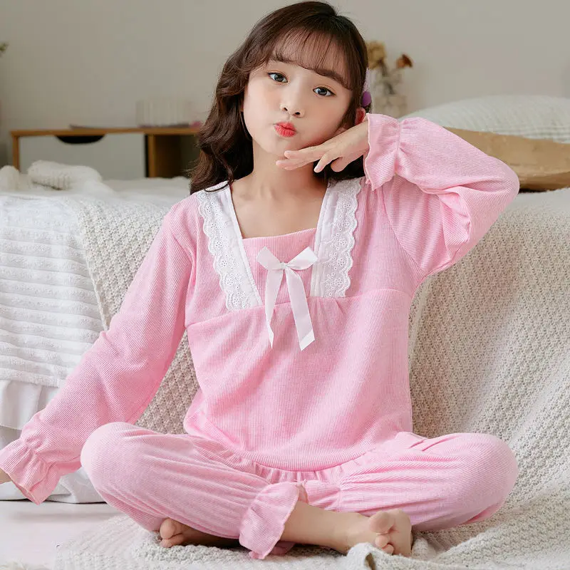 Pijama infantil para primavera y otoño