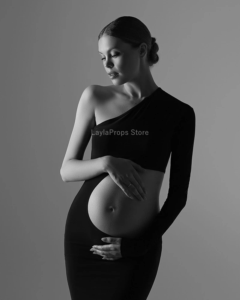 Vestido de maternidad elegante con hombros descubiertos y calado - imagen 4