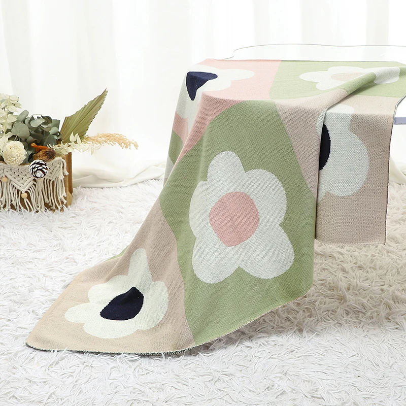 Manta suave de algodón para bebé – Estampado floral - imagen 2