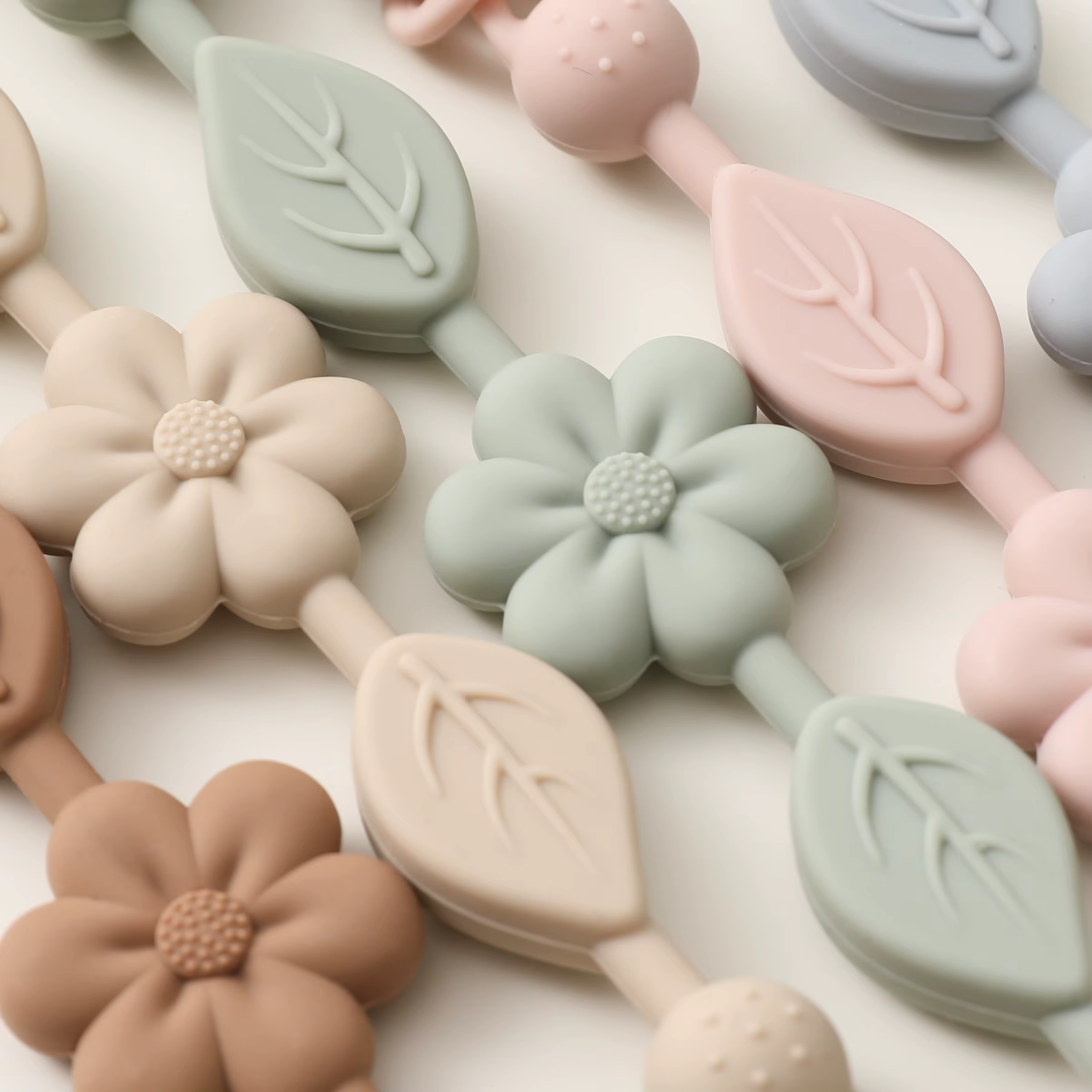 Sujetachupetes de silicona floral antipérdida para bebé recién nacido - imagen 5