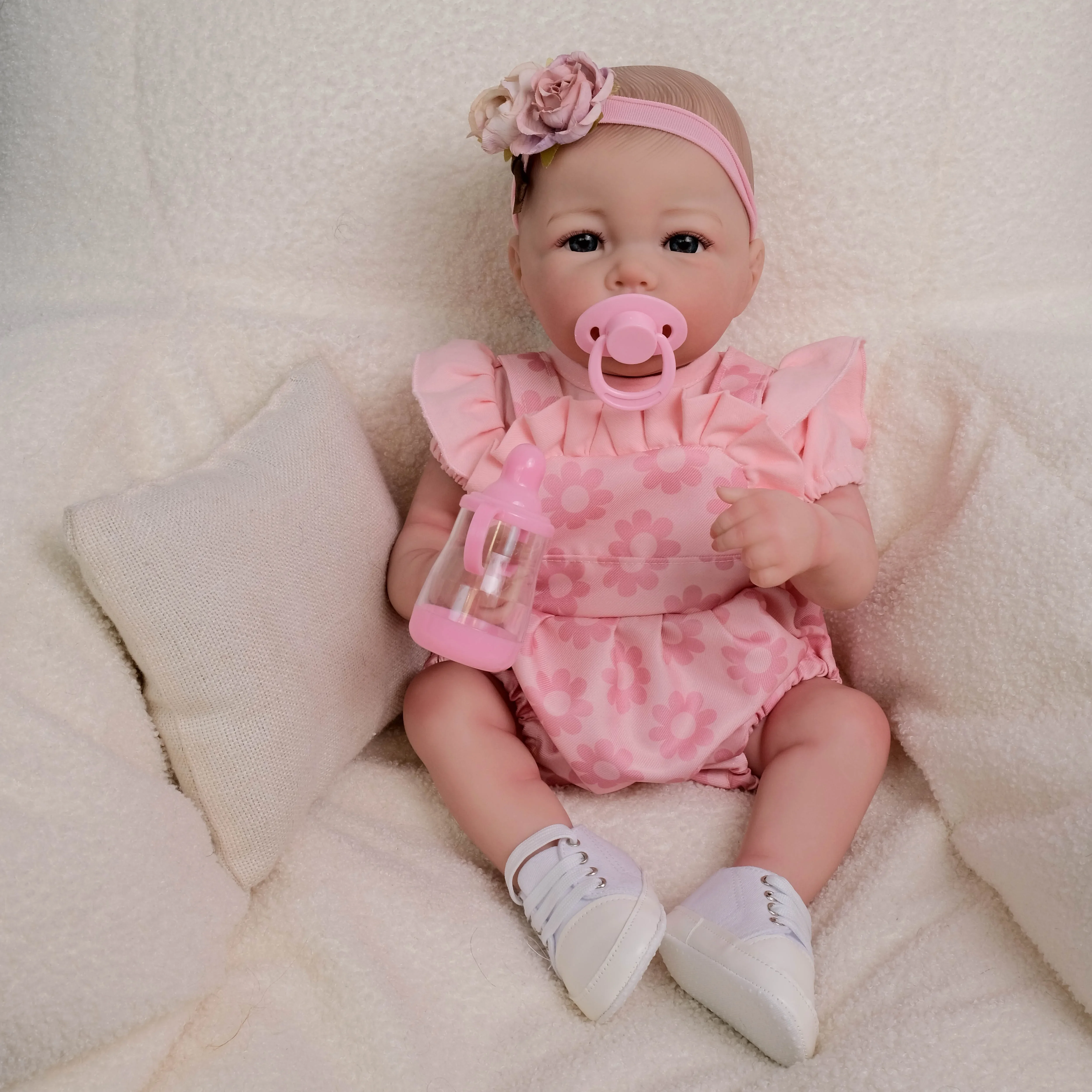 Muñeca Reborn Luca – Bebé de vinilo realista con pintura 3D - imagen 4