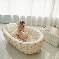 Bañera inflable para bebés y piscina infantil interior en casa