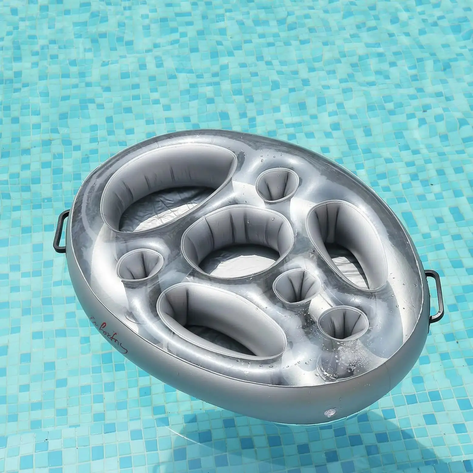 Bandeja de hielo inflable para bebidas festivas con portavasos - imagen 5