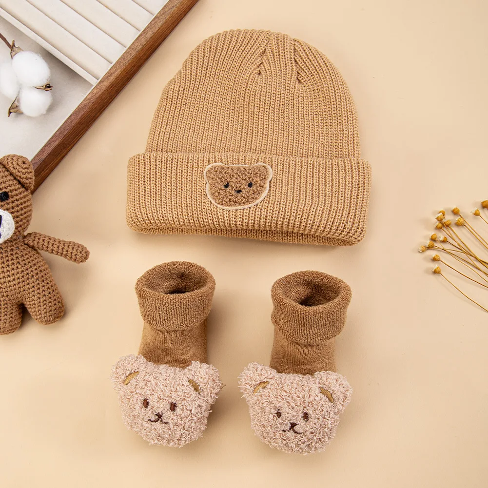 Conjunto de invierno con motivo de oso