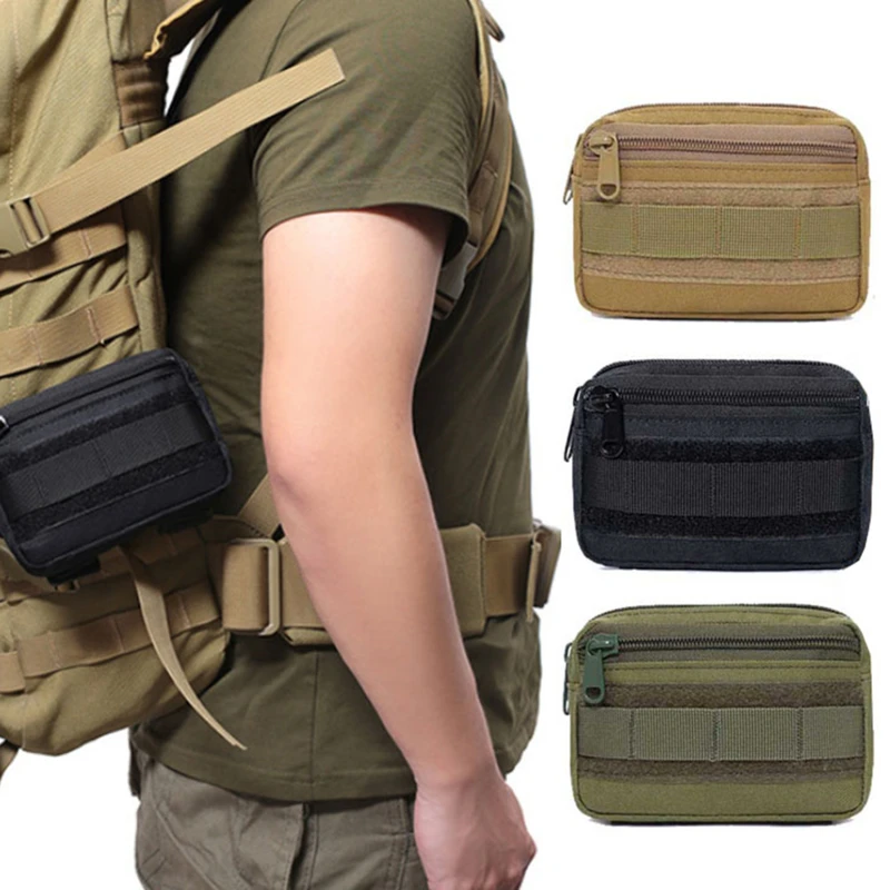 Detalle del sistema MOLLE y compartimentos
