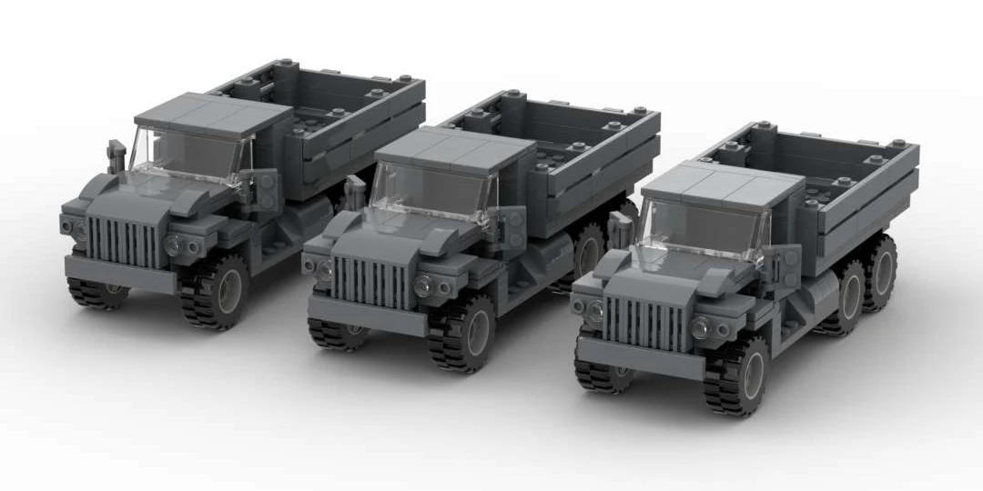 Montaje inicial del camión URAL-375 mostrando el chasis y las ruedas 6X6
