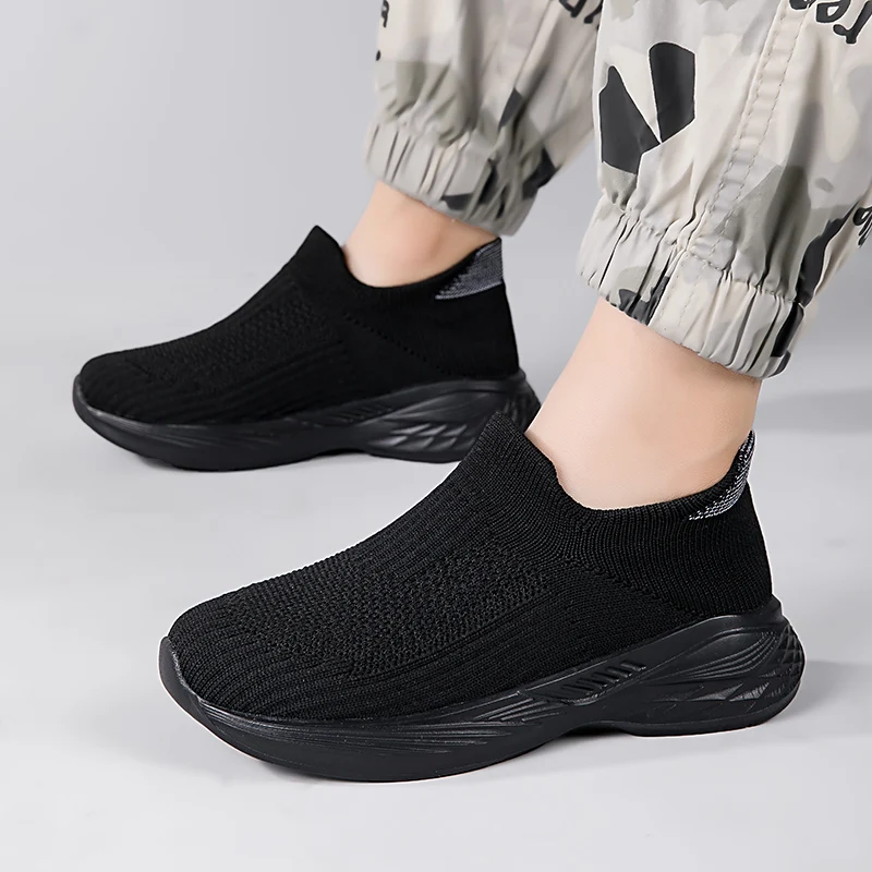 Zapatillas deportivas transpirables de malla cómodas para niña
