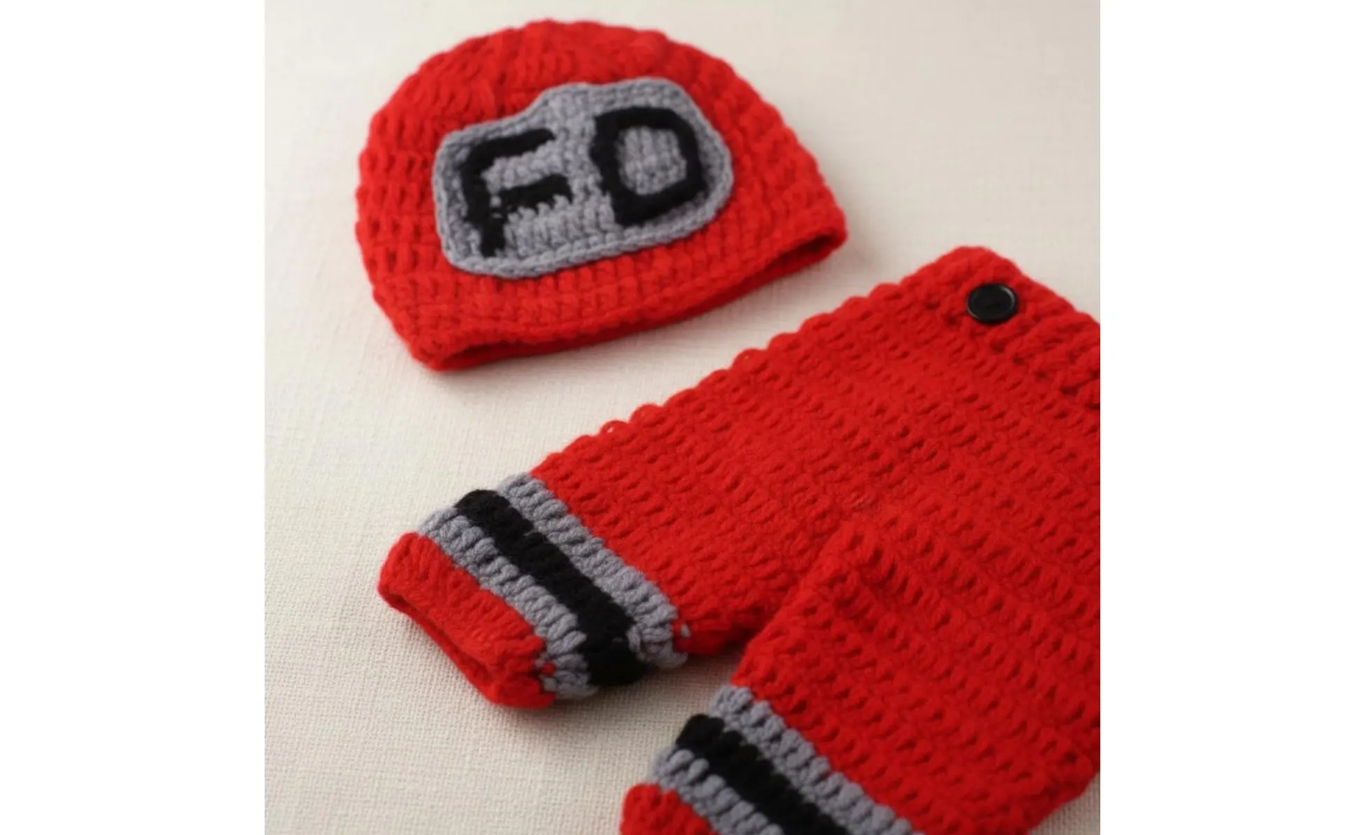 Set con gorro y pantalones a juego
