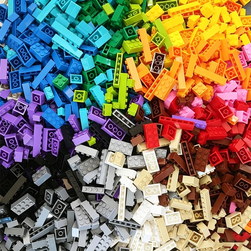 Bloques de construcción de formas aleatorias para niños coloridos