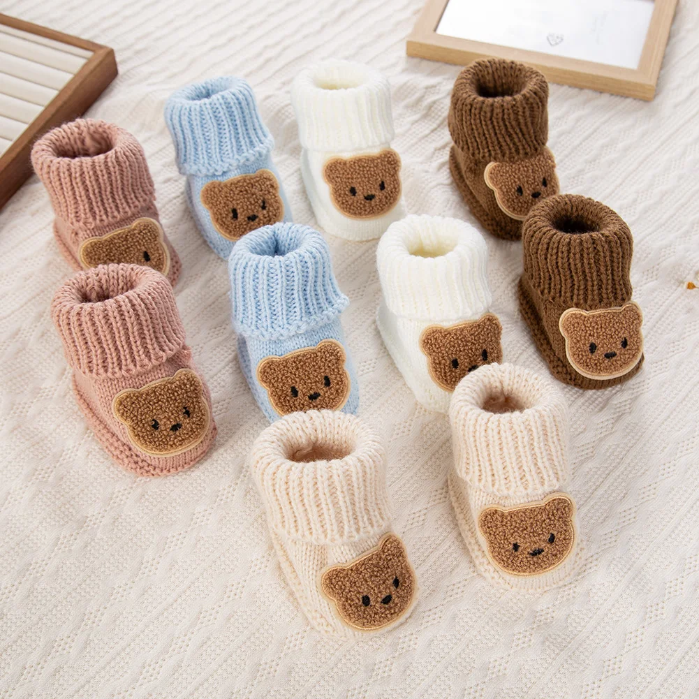 Calcetines de oso para bebé - Tejiditos para otoño e invierno - imagen 3